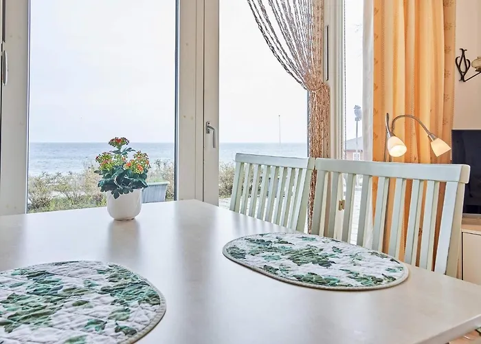 Hébergement de vacances Coastal Stay With Baltic Sea Views